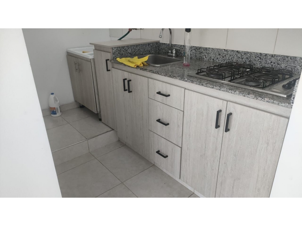 VENDO HERMOSO APARTAMENTO EN CONJUNTO CERRADO — foto 4