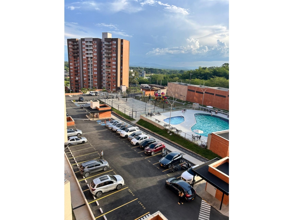 SE VENDE APARTAMENTO EN SECTOR DE LA AVENIDAD SUR — foto 2