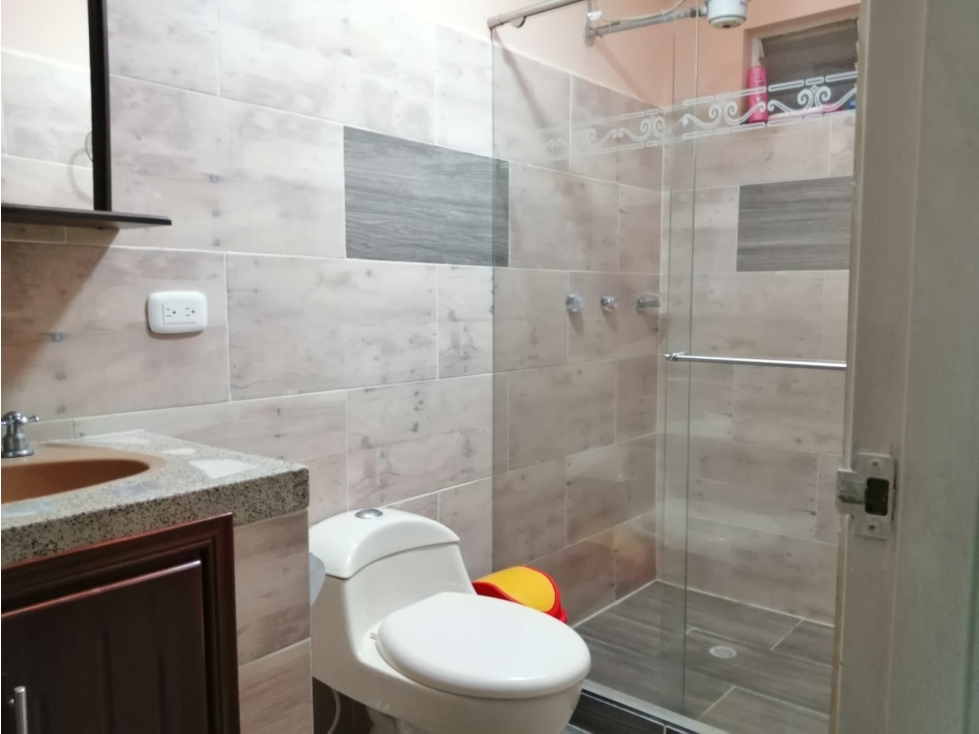 CASA DE TRES PISOS INDEPENDIENTES MUY CERCA AL CENTRO DE PEREIRA — foto 5