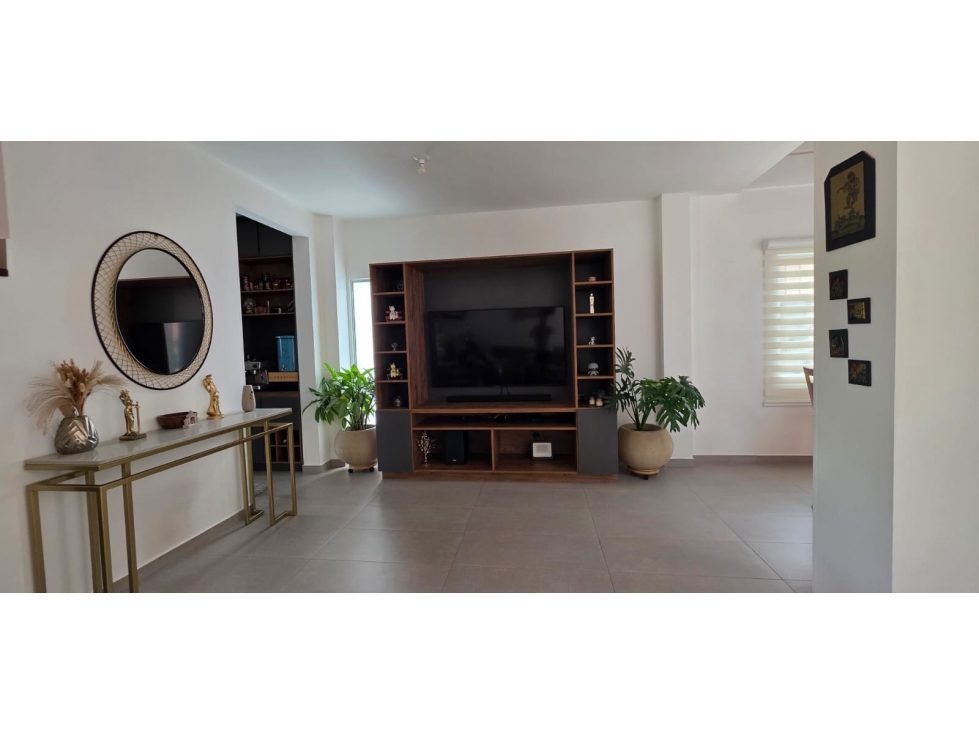 VENDO AMPLIA CASA ESQUINERA REMODELADA AV SUR PEREIRA — foto 4