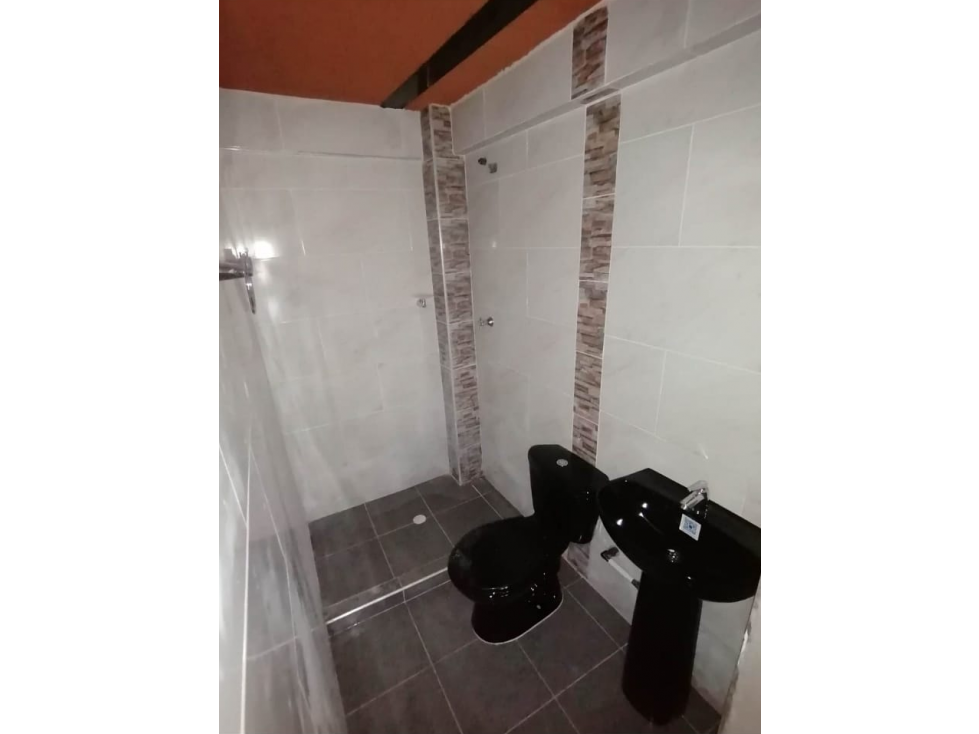Se vende edificio nuevo de 3 pisos — foto 6