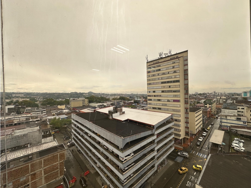 Rento oficina amplia y con excelente vista en el Centro — foto 6