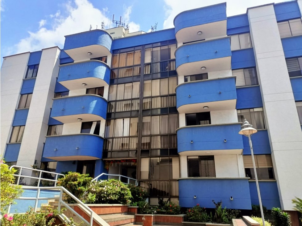 VENDO PENTHOUSE DE 300M2 CON HERMOSA VISTA A LA CIUDAD
