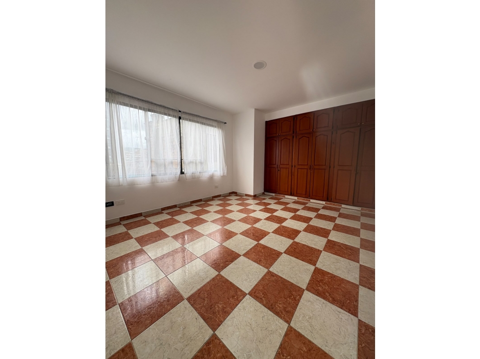 VENDO AMPLIA CASA EN DOSQUEBRADAS — foto 6
