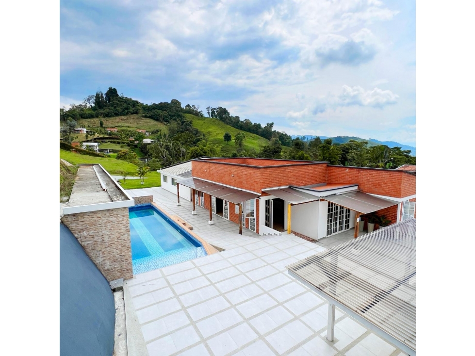 VENDO HERMOSA CASA CAMPESTRE VIA TERMALES SAN VICENTE - 1