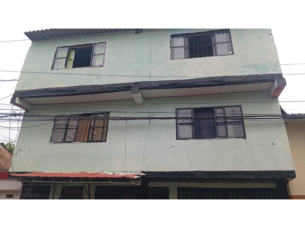 VENDO CASA EN CUBA DISTRIBUIDA EN 17 APARTAMENTOS — foto 2