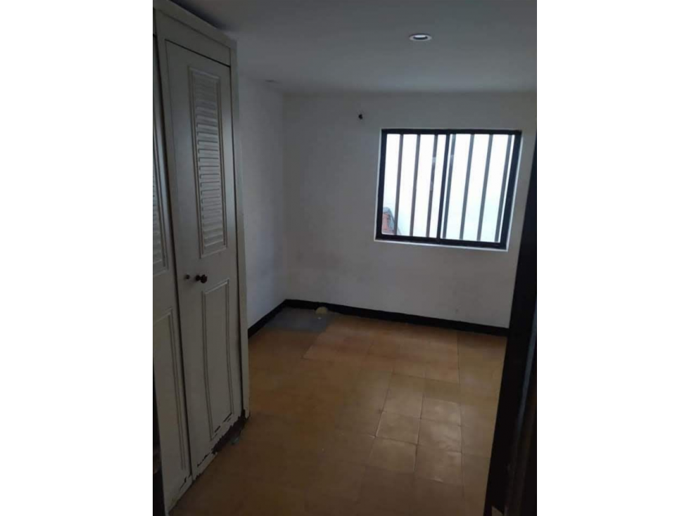 VENDO APARTAMENTO PISO 3 EN EDIFICIO BARRIO LOS NARANJOS — foto 5