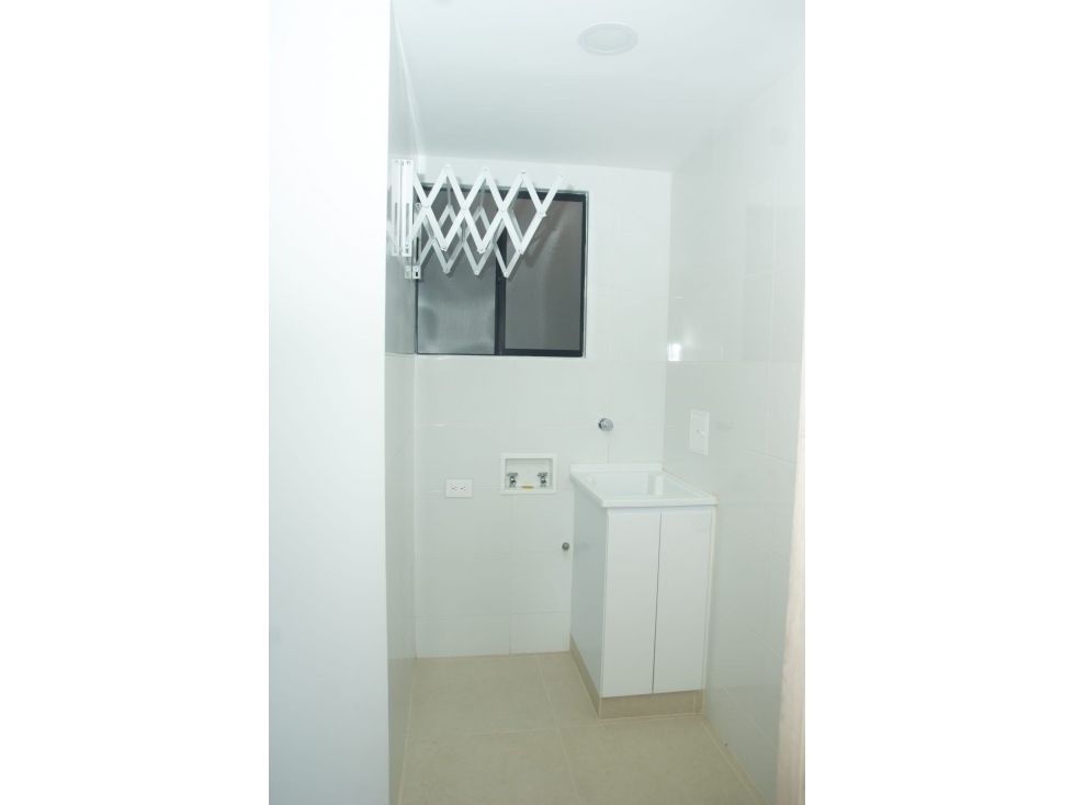 VENDO APARTAMENTO EXCELENTE UBICACIÓN HERMOSA VISTA — foto 3