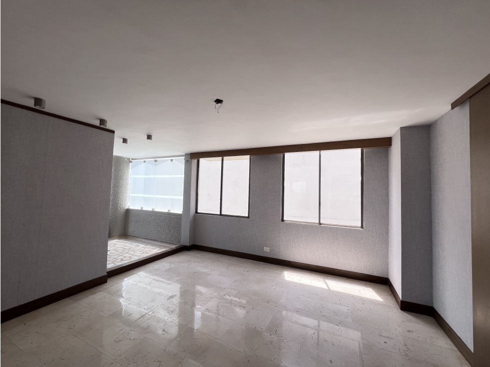 Se VENDE Penthouse en La Castellana — foto 5