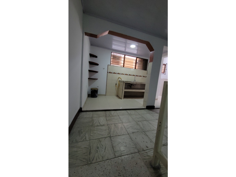 ALQUILER APTO SECTOR BELALCAZAR — foto 4