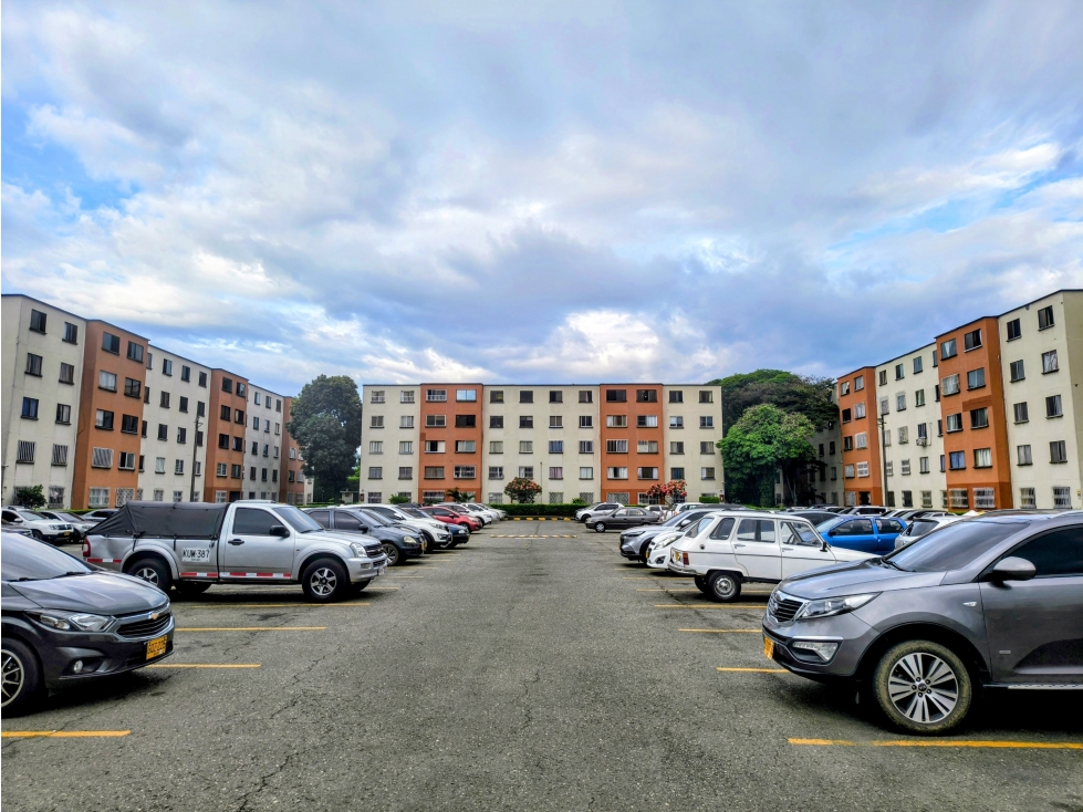 venta de apto unidad cañaverales piso 5