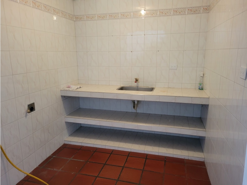 ALQUILER DE APARTAMENTO SECTOR ULPÍANO LLOREDA — foto 3