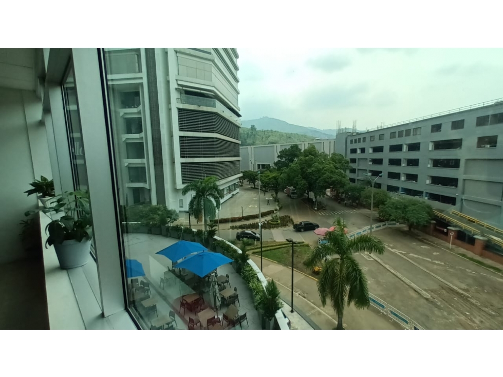 VENTA DE OFICINA Y CONSULTORIOS CHIPICHAPE CALI - 2