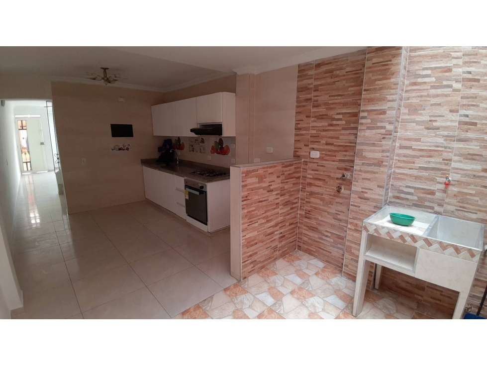 Alquiler casa 3 niveles sector Limonar - 6