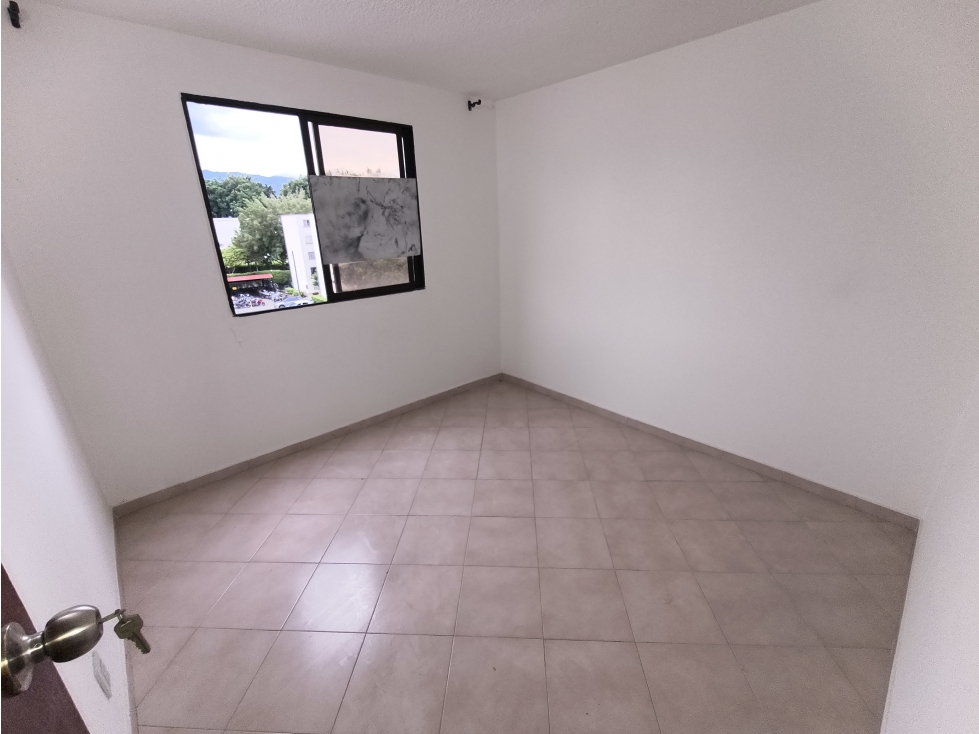 venta de apto unidad cañaverales piso 5 — foto 2