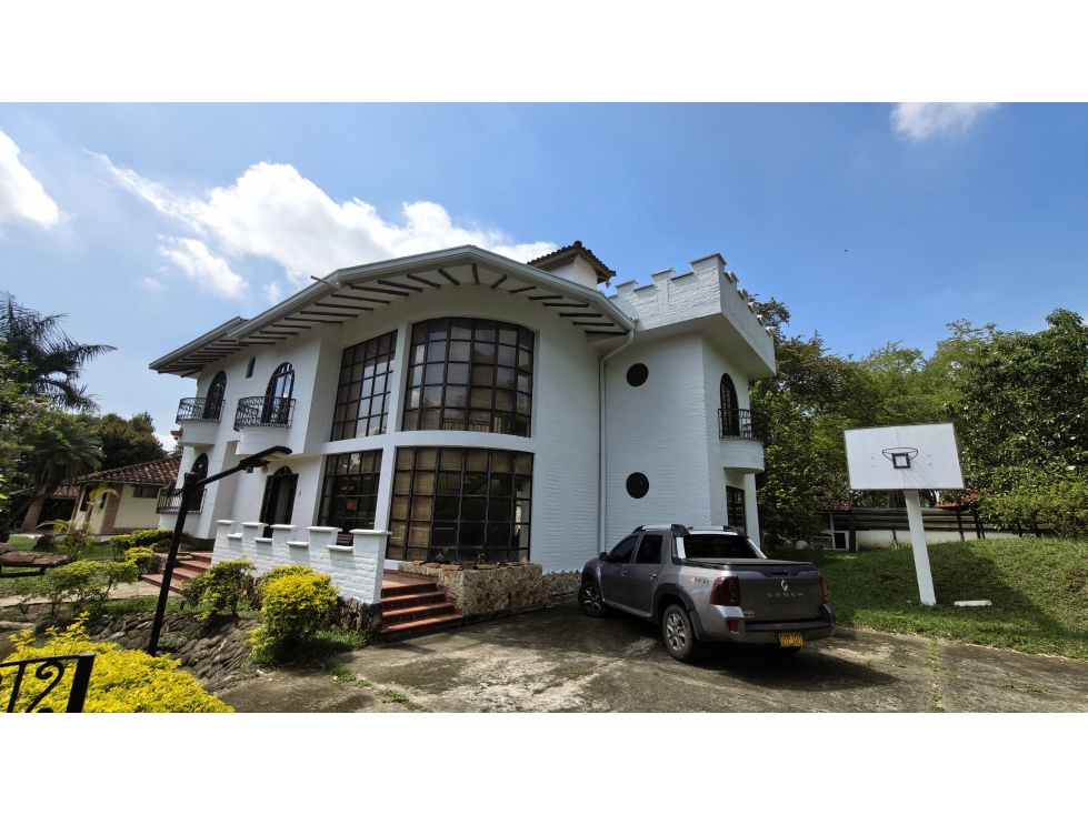 VENTA DE CASA CAMPESTRE SECTOR PANCE