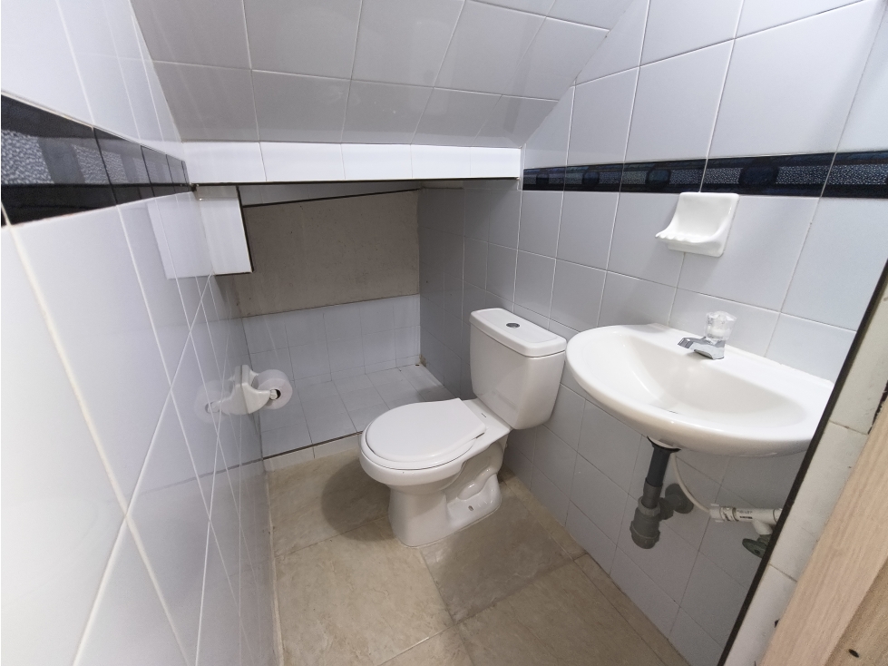 VENTA DE CASA 3 NIVELES SECTOR BRISAS DE LOS ALAMOS — foto 5
