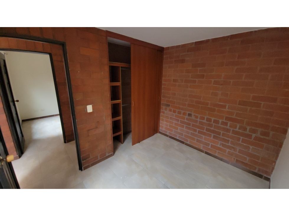SE ALQUILA APARTAMENTO SECTOR EL TRONCAL — foto 5