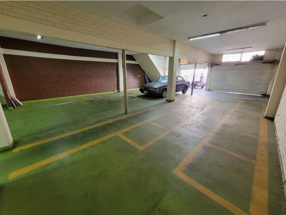 ALQUILER DE LOCAL SECTOR SAN NICOLAS — foto 4