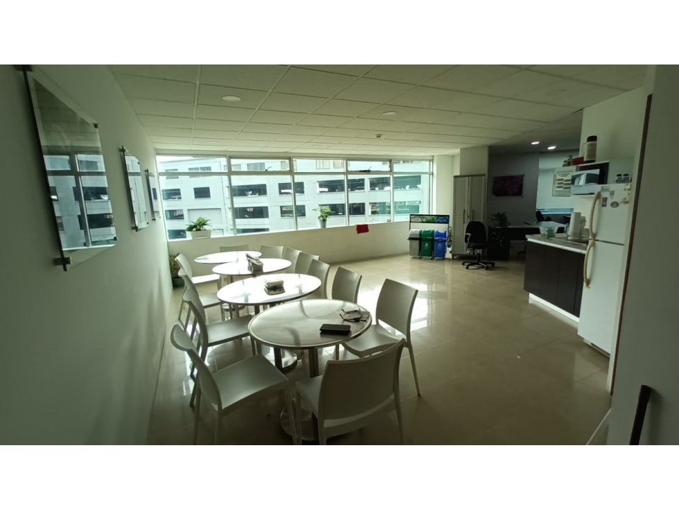 VENTA DE OFICINA Y CONSULTORIOS CHIPICHAPE CALI - 4