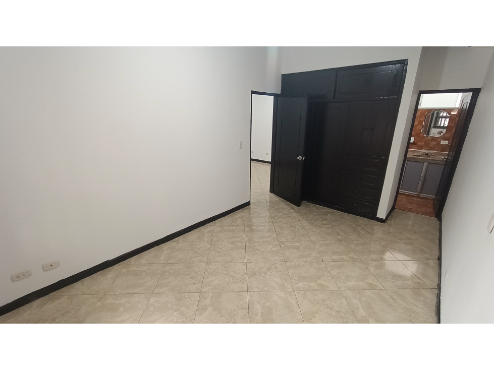 ALQUILER DE VIVIENDA SECTOR TRONCAL - 5