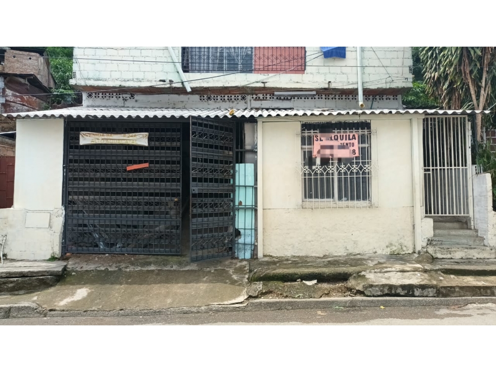 VENTA DE LOTE CON CUATRO APTOS Y BODEGA AGUACATAL - 2