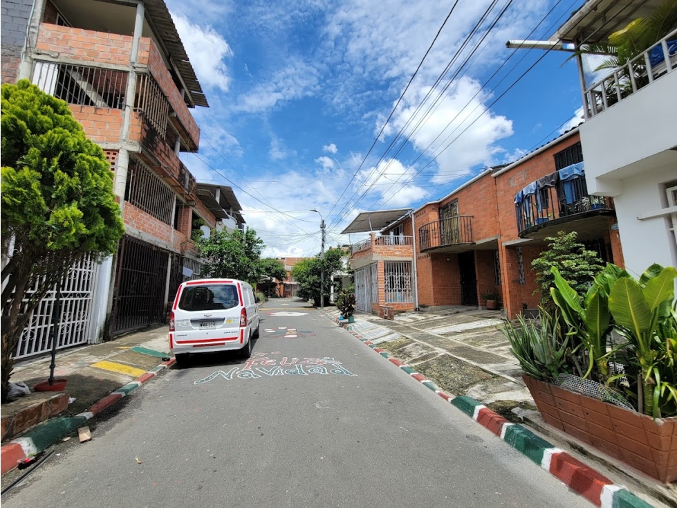 VENTA DE CASA SECTOR CIUDAD DEL CAMPO — foto 3