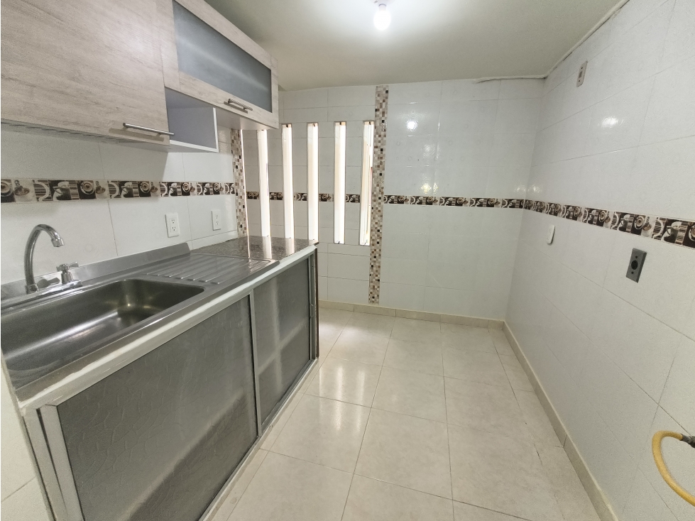 ALQUILER DE APTO CHIMINANGOS II SEGUNDO PISO