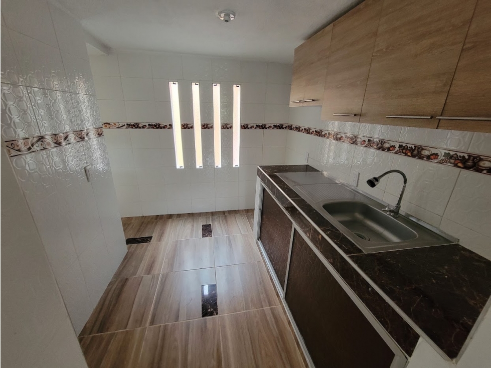 ALQUILER APTO 3 PISO SECTOR CHIMINANGOS