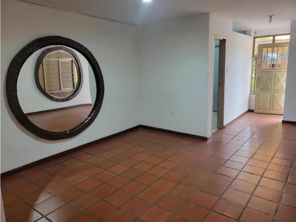 ALQUILER DE APARTAMENTO SECTOR ULPÍANO LLOREDA — foto 2