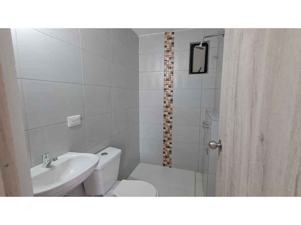 SE VENDE APARTAMENTO DE LUJOVPRIMER PISO — foto 4