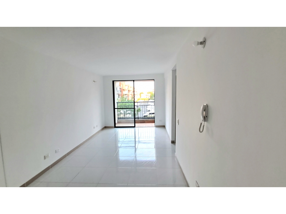 SE VENDE APARTAMENTO DE LUJOVPRIMER PISO — foto 3