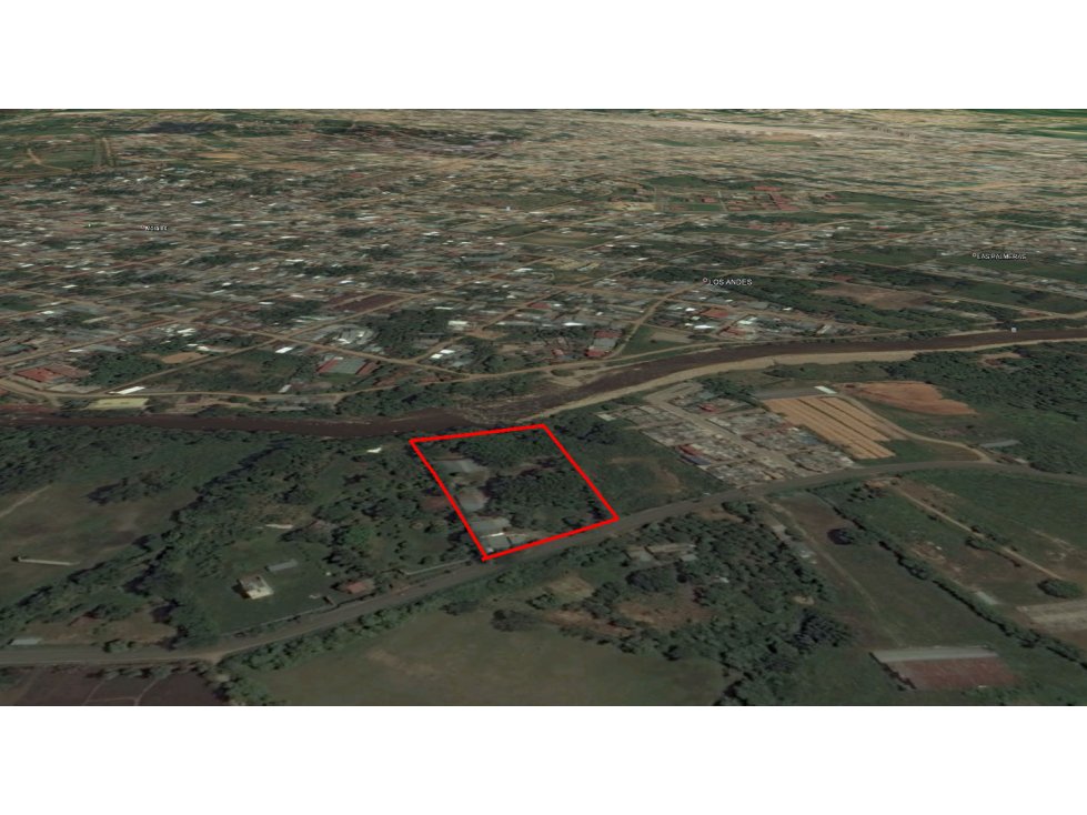 Venta de Excelente Terreno y Casa - 2