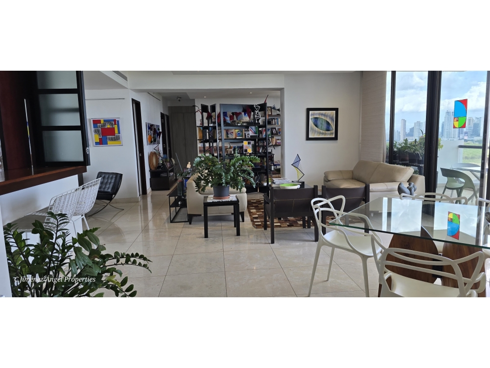 APARTAMENTO EN VENTA EN PH DALMARE, 3 REC