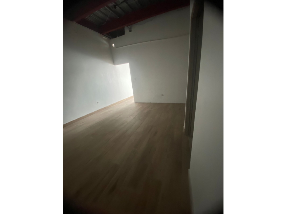 LOCAL 145 MTS EN MIDTOWN PLAZA TUMBA MUERTO — foto 5
