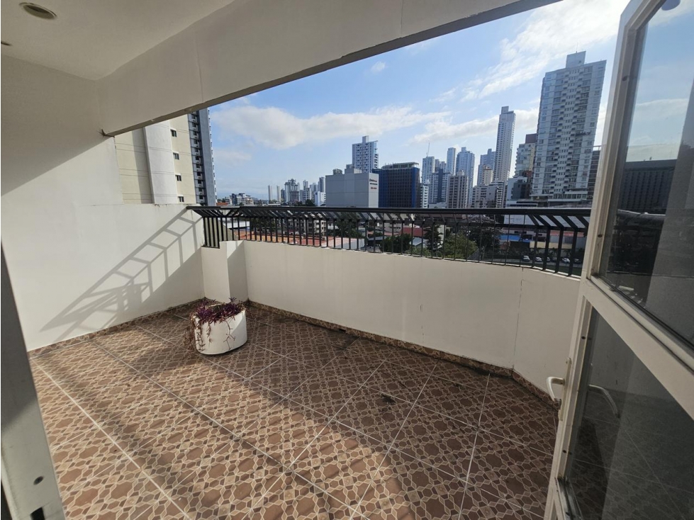 APARTAMENTO EN VENTA EN PH BEGOMAR, 3 REC — foto 2