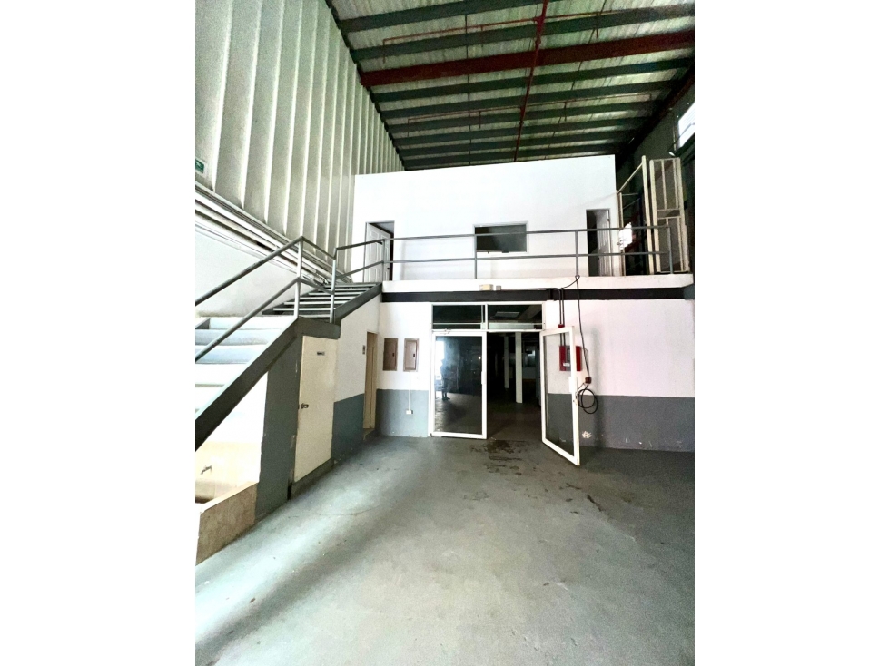 Galera de 509 mts en Don Bosco — foto 5