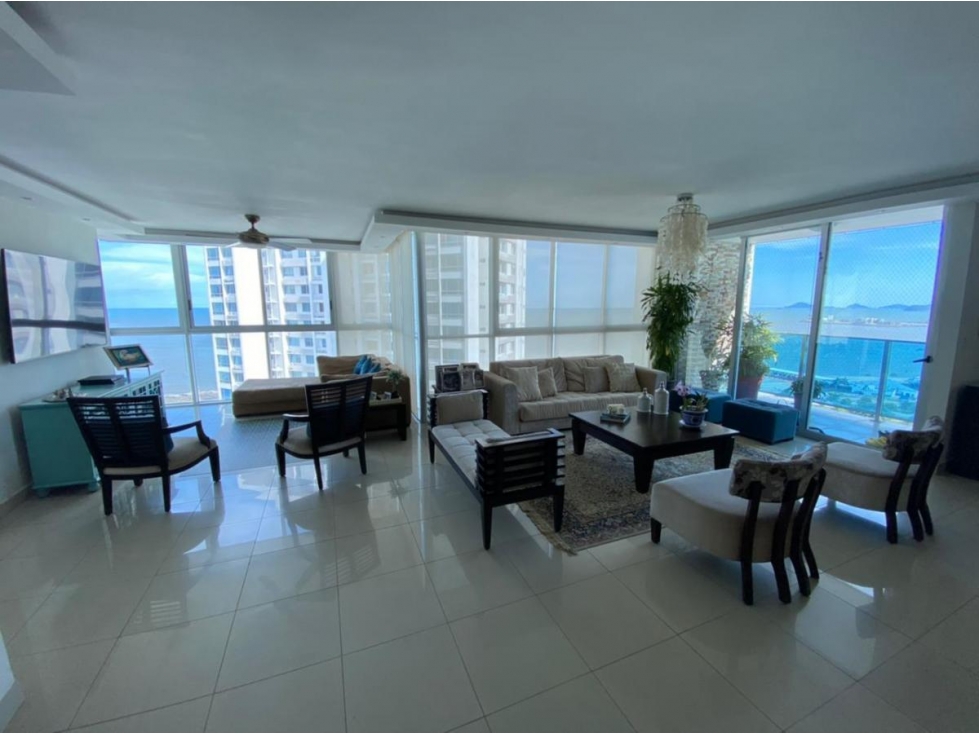 APARTAMENTO EN VENTA EN PH WATERFALLS, 3 REC