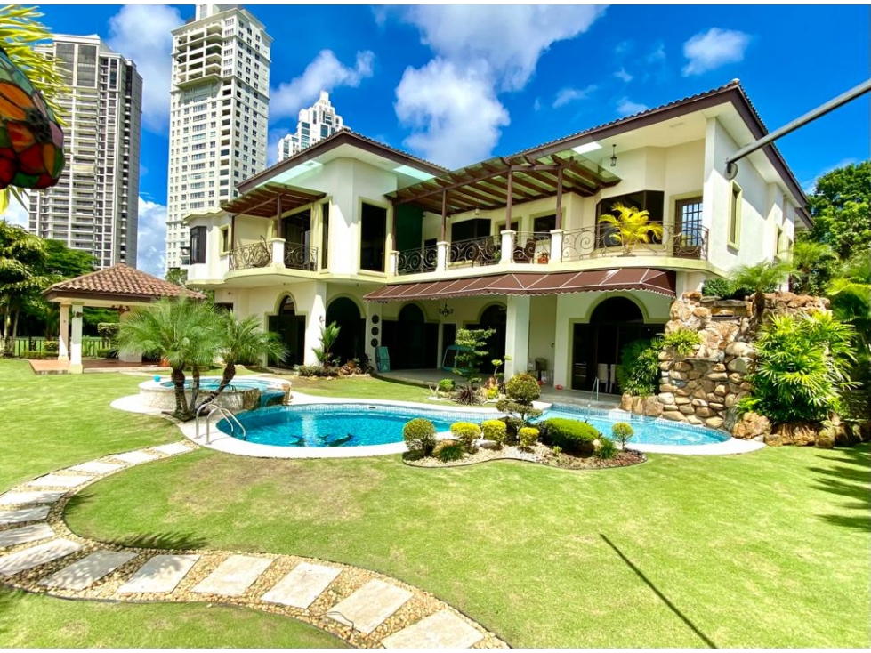 CASA EN VENTA EN ISLAND ESTATES, SANTA MARIA, 6 RECAMARAS