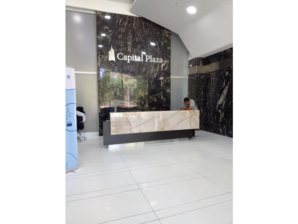 Oficina Capital Plaza 209 mts Amoblada costa del Este