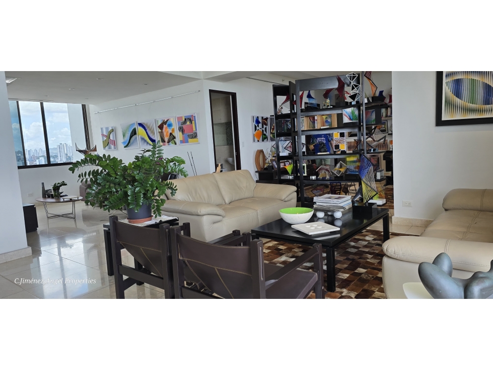 APARTAMENTO EN VENTA EN PH DALMARE, 3 REC — foto 2