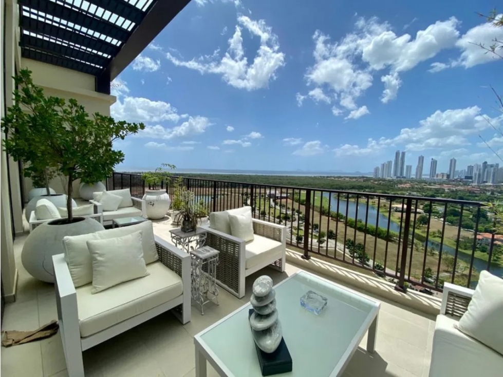 Apartamento de 1321 m² con 5 recámaras en venta en Santa María
