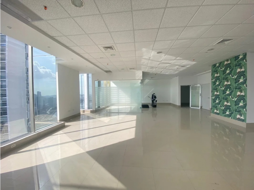 Oficina Bicsa 210 mts Avenida Balboa