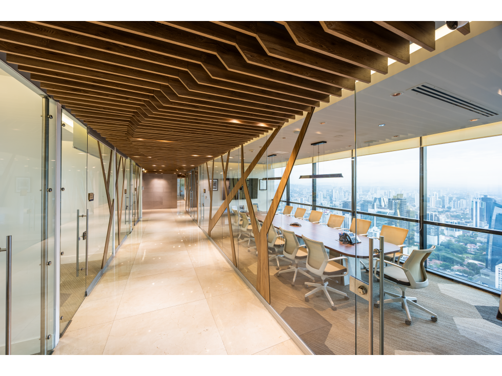Alquilo oficina de 820 mts amoblada en Tower Bank