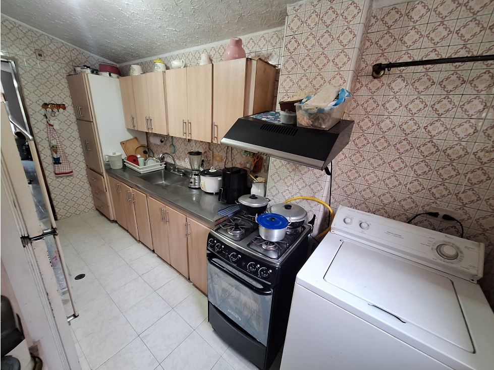 APARTAMENTO EN VENTA 4TO PISO S/A - B/ SANTA ANITA — foto 3