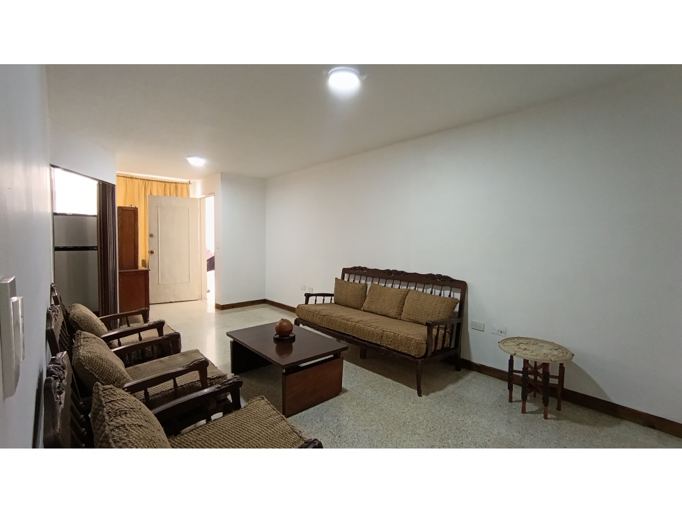 APARTAMENTO EN VENTA B/ GRANADA - PISO 2
