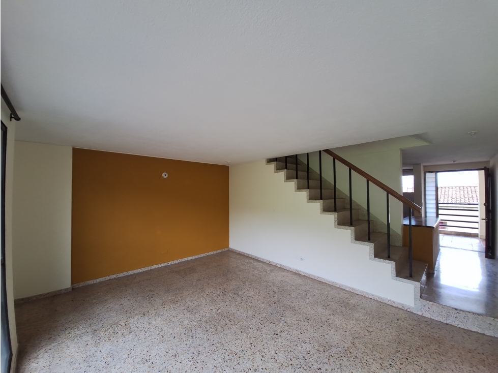 VENTA APARTAMENTO DUPLEX B/ LAS CASCADAS - 4TO PISO S/A — foto 2