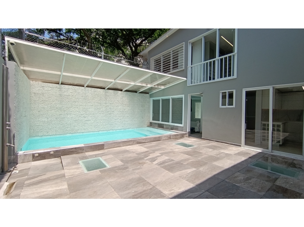 VENTA CASA MODERNA B/ SANTA MONICA RESIDENCIAL
