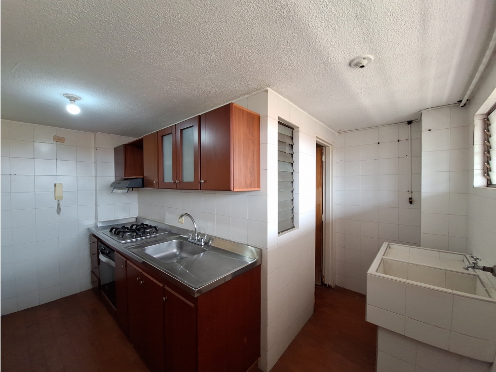 VENTA APARTAMENTO DUPLEX B/ LAS CASCADAS - 4TO PISO S/A — foto 4