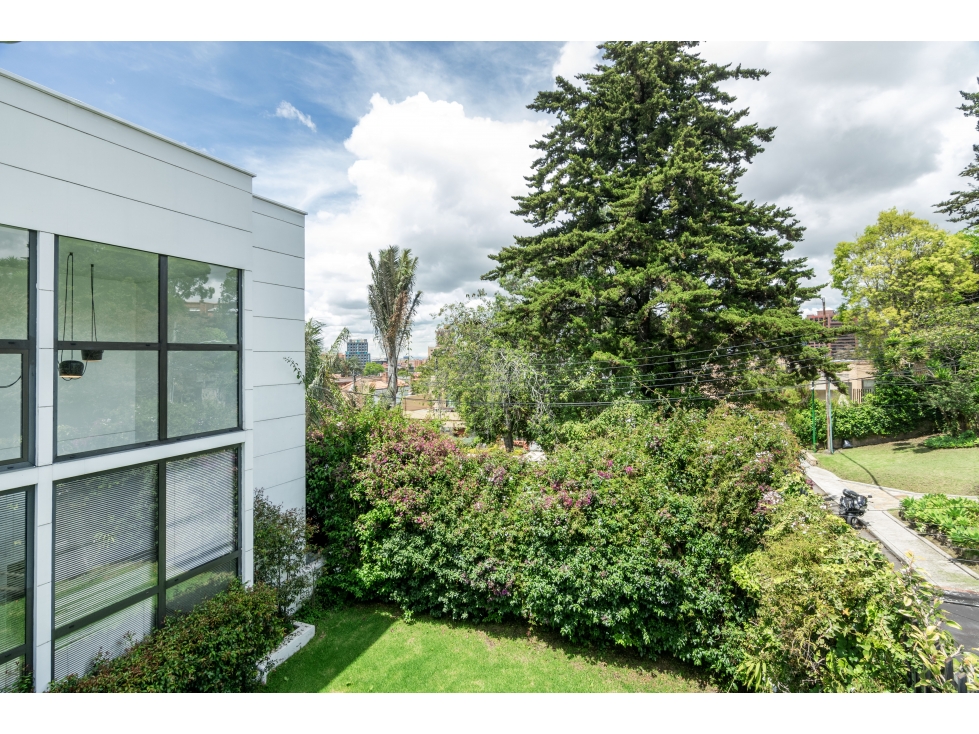 Duplex remodelado para la venta en Santa Ana, Bogotá